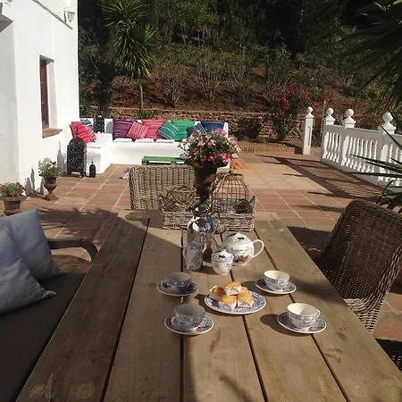 Bed & Breakfast Cortijo La Pura *